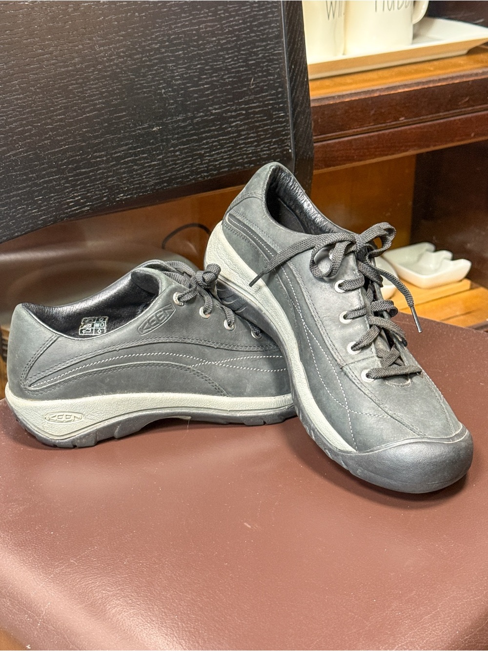 KEEN Women’s Black Charcoal Leather Lace Up Walking Shoes EU 42 US 11